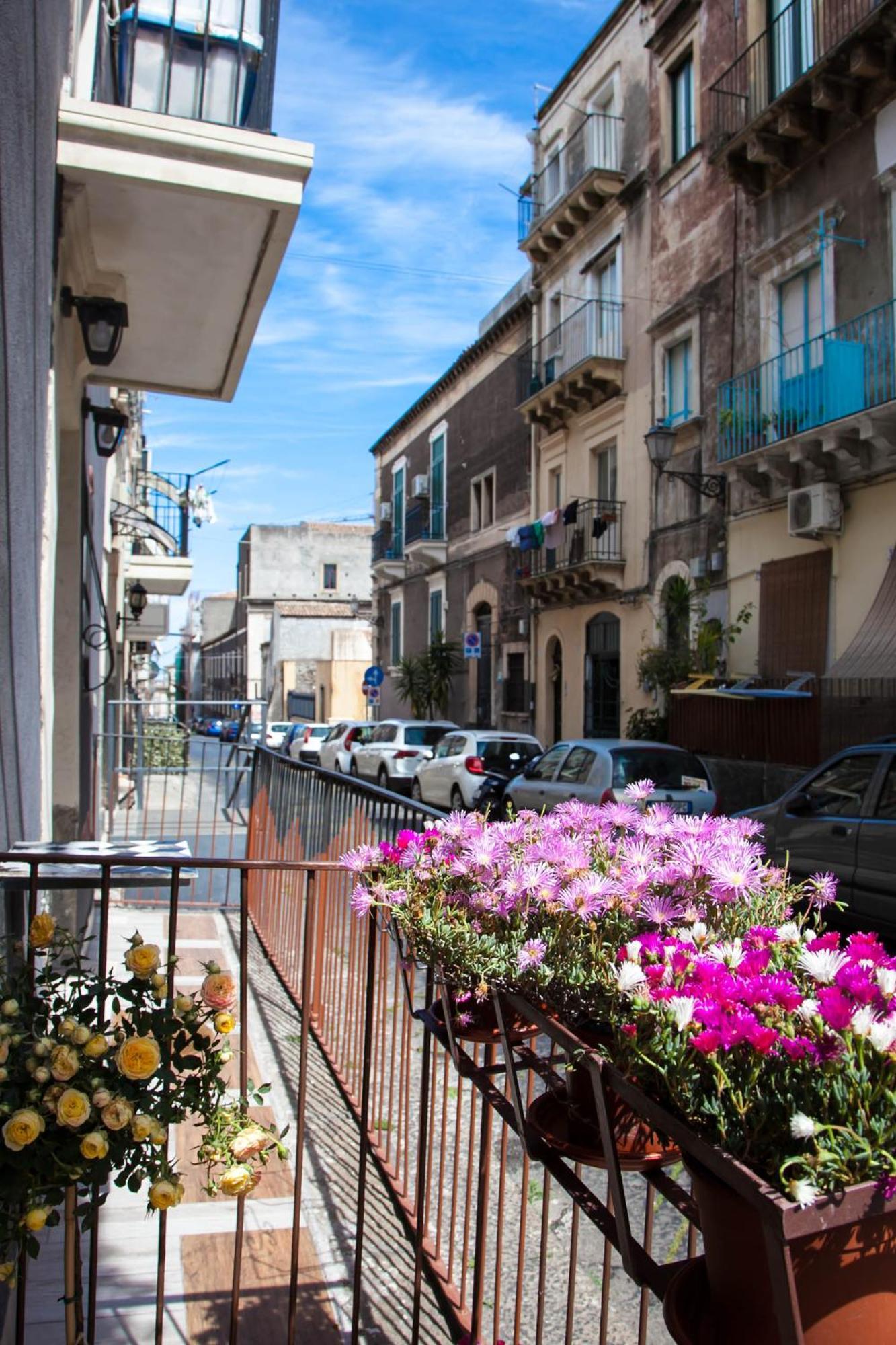 La Casetta In Centro By Sicily In Home Катанія Екстер'єр фото